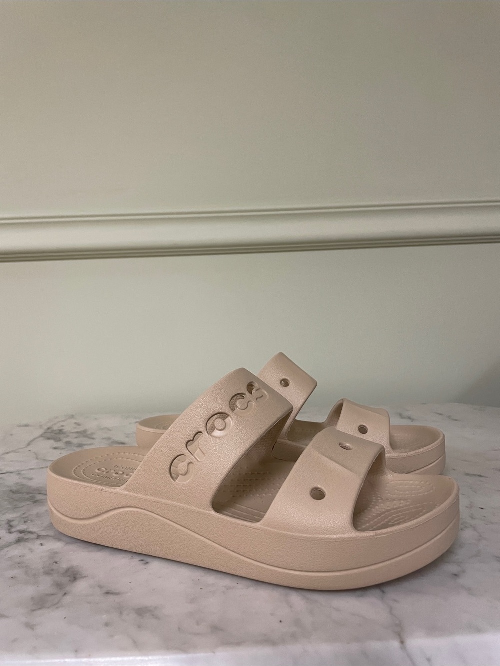 Crocs Women’s Baya Platform Slide Sandal - Size 9